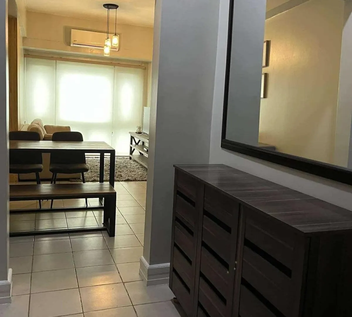 Apartament Cozy Unit In Forbeswood Parklane Bgc Manila